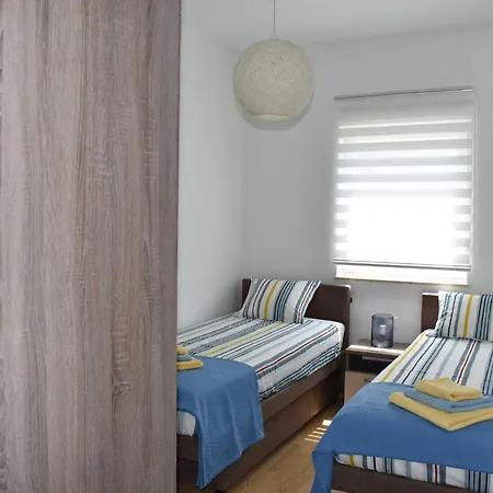 Apartment Vapor - Two Bedroom With Balcony *